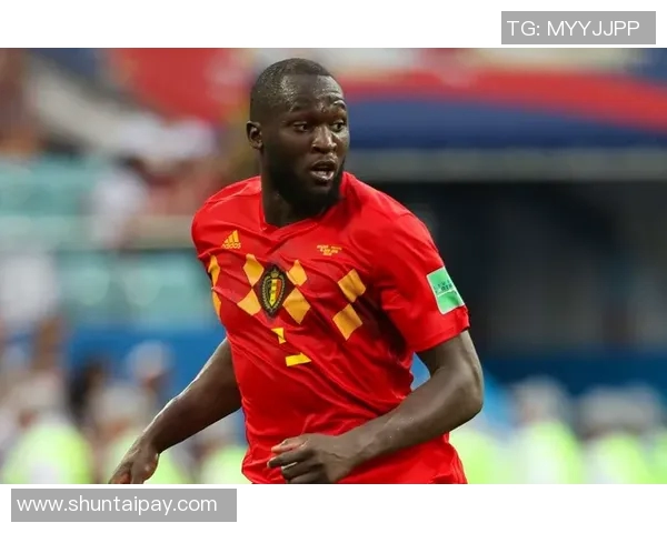 卢卡库的逆袭之路:从天才少年到世界顶级前锋的成长历程