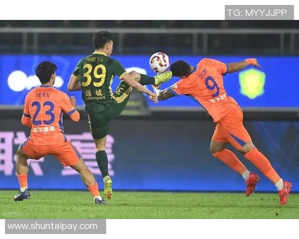 卡昂主场迎战沙托鲁期待精彩对决双方争夺宝贵积分全力以赴展现实力