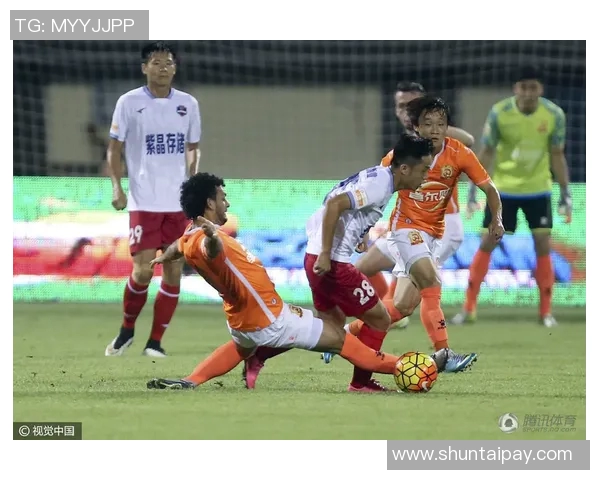 武汉卓尔迎战梅州客家全力争胜展现球队实力与决心