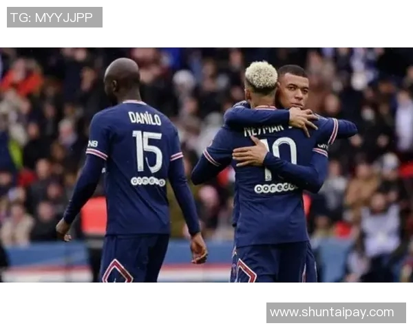 阿独立与格雷米奥的激烈对决揭示巴西足球的魅力与竞争力 阿独立与格雷米奥的激烈对决揭示巴西足球的魅力与竞争力